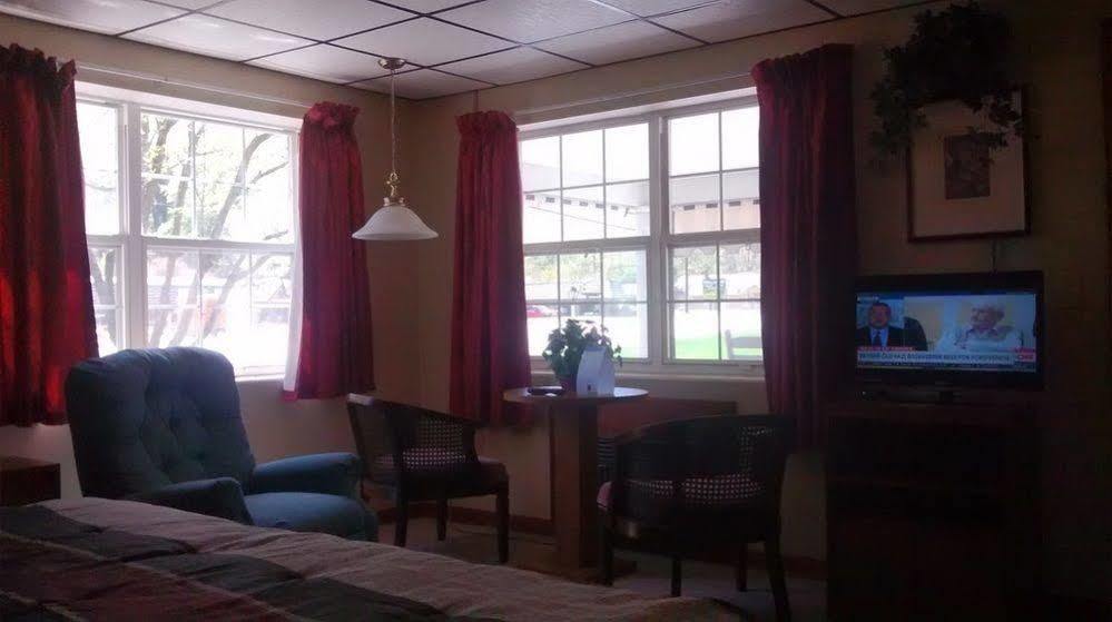 Motel Five Star -